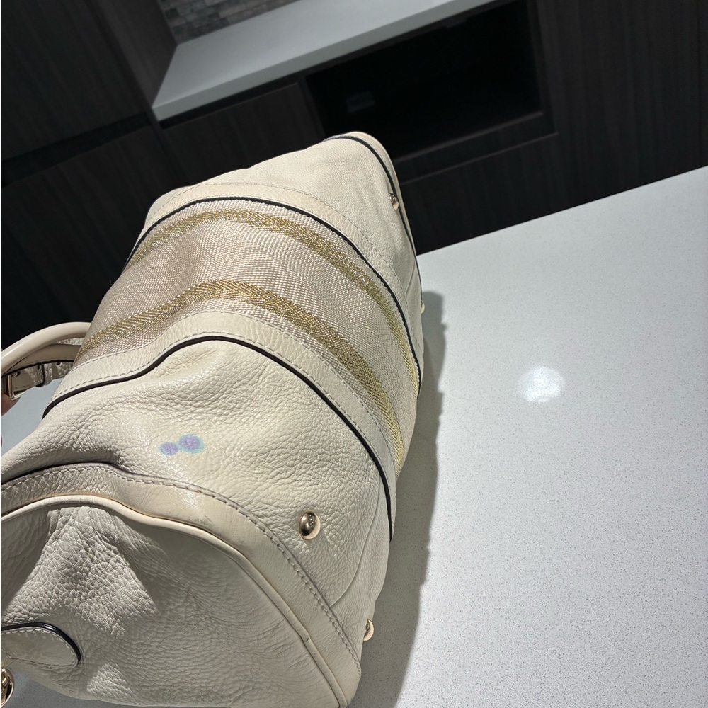 Gucci  Cream and Gold Women's Handbag - Picture 3 of 12